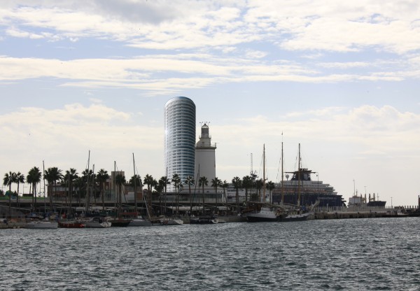 Recurso contra el Rascacielos en el Puerto de Málaga's header image